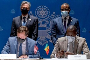 Secretary Blinken Witnesses MOU Signing Between U.S.-Based ABD Group and Government of Senegal to Finance and Construct Two Bridges Critical For Trade