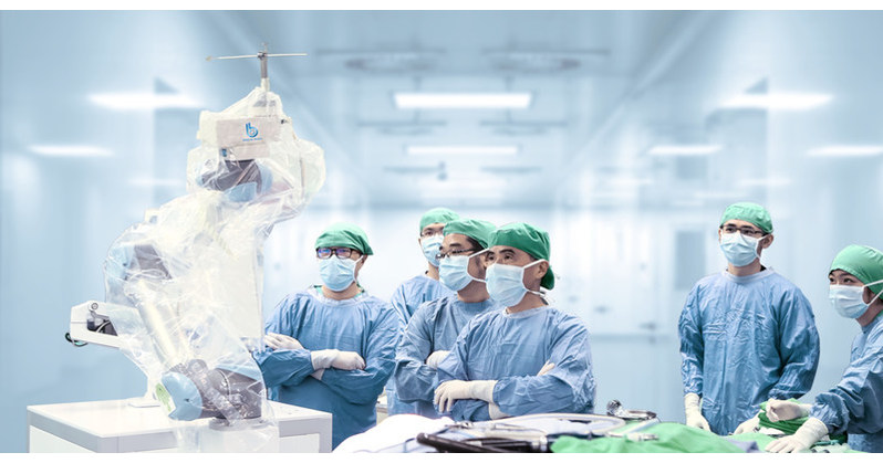 Brain Navi NaoTrac, le robot de navigation neurochirurgicale, a re&ccedil;u le marquage CE en 2021