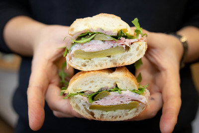 Une offre alimentaire locale (Groupe CNW/Parc Olympique)