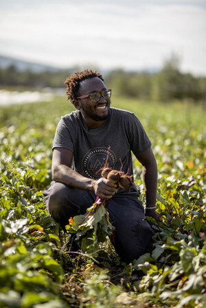 Un maraîcher de l'Estrie se démarque : M. Edem Amegbo, lauréat du 16e concours Tournez-vous vers l'excellence!