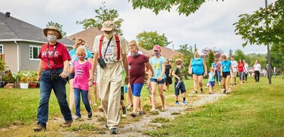 The Municipality of Tweed, a recipient of the Energizing Life Community Fund, created a brand new walking trail around the local recreation centre to promote and provide safe access to physical activity. (CNW Group/Hydro One Inc.)