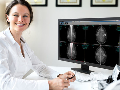 NovaMG PRO with CureMetrix brings cutting-edge AI to mammography at an affordable price, without requiring users to switch workstations to view mammographic studies.