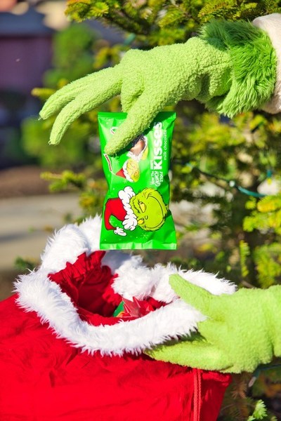How The Grinch Stole…Hershey’s Kisses!