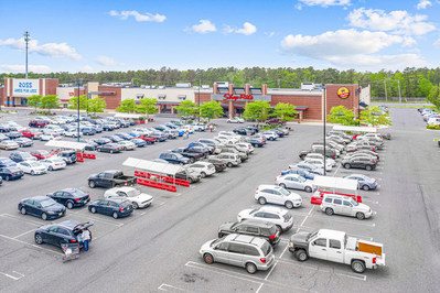 A recently expanded and remodeled Shop-Rite and Ross are among the anchor stores at Union Lake Crossing, a 393,000-sq.-ft. power center serving the greater Millville-Vineland market in southern New Jersey.