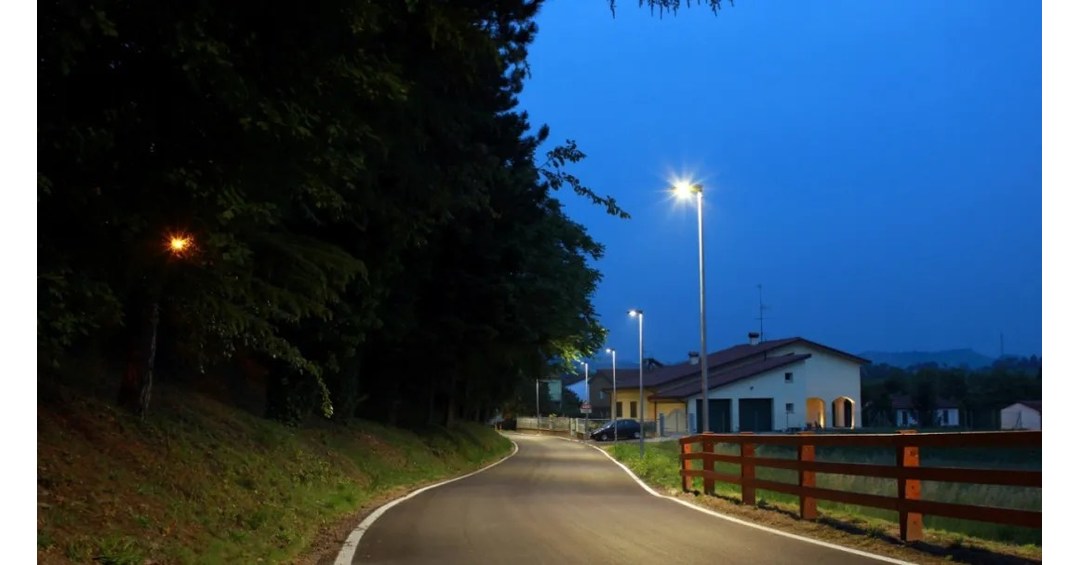 El presidente de Unilumin declara una donaci&oacute;n de 11 millones de acciones a la Fundaci&oacute;n Unilumin