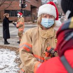 Les pompiers de Montréal se lancent à l'assaut des grandes intersections de la métropole pour leur collecte de fonds au bénéfice de quelques milliers de familles économiquement faibles ou frappées par les impacts de la pandémie COVID-19