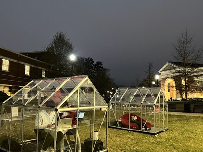Students Austin Rilling and Ploeger prepare for finals in the SolarFi Privé pods while in nature.