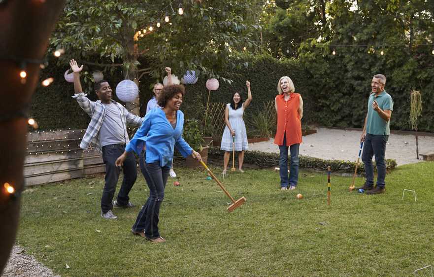 Backyarding Trends in 2022: TurfMutt Foundation Predicts Americans Will Continue to Expand Outdoor Living - Vimarsana News