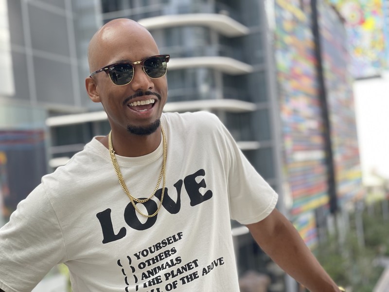 Unable to view the image, Please provide a valid URL.