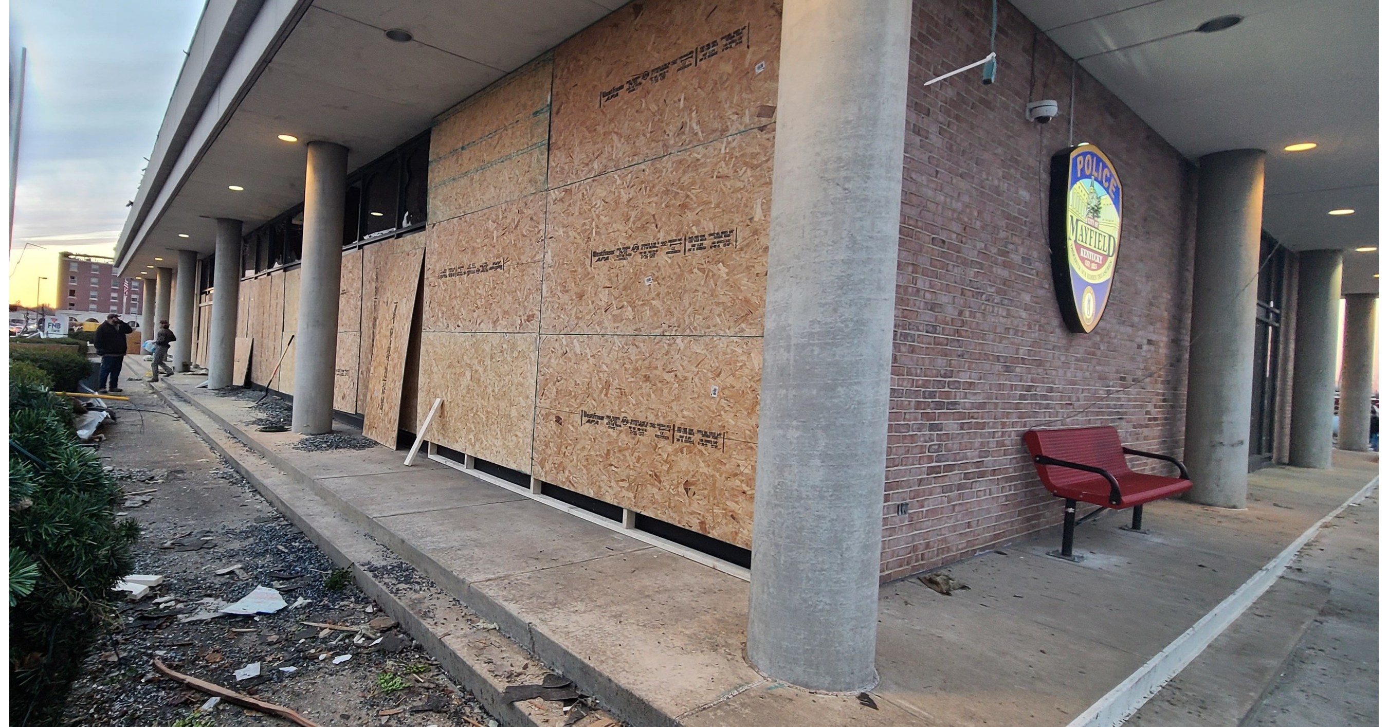 LOWE'S DONATING 1 MILLION TO PROVIDE IMMEDIATE RELIEF IN WAKE OF