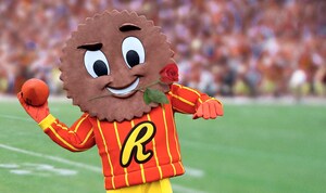 PASADENA TOURNAMENT OF ROSES® ANNOUNCES REESE'S UNIVERSITY WILL JOIN 2022 ROSE PARADE® IN UNPRECEDENTED ANNOUNCEMENT