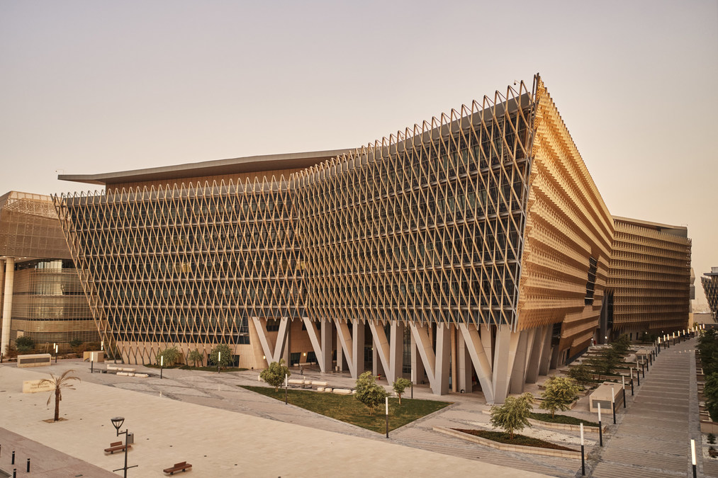 CambridgeSeven & Gulf Consult Awarded "MENA Education Project of the Year" In Middle East's Largest Infrastructure Award Program - Vimarsana News