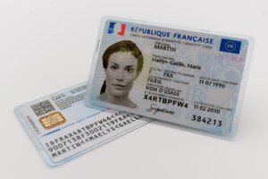 El nuevo Documento Nacional de Identidad de Francia recibe el premio al mejor documento de identidad