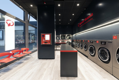 The new large Speed Queen Laundry store in Berlin, is located on Alexanderplatz.