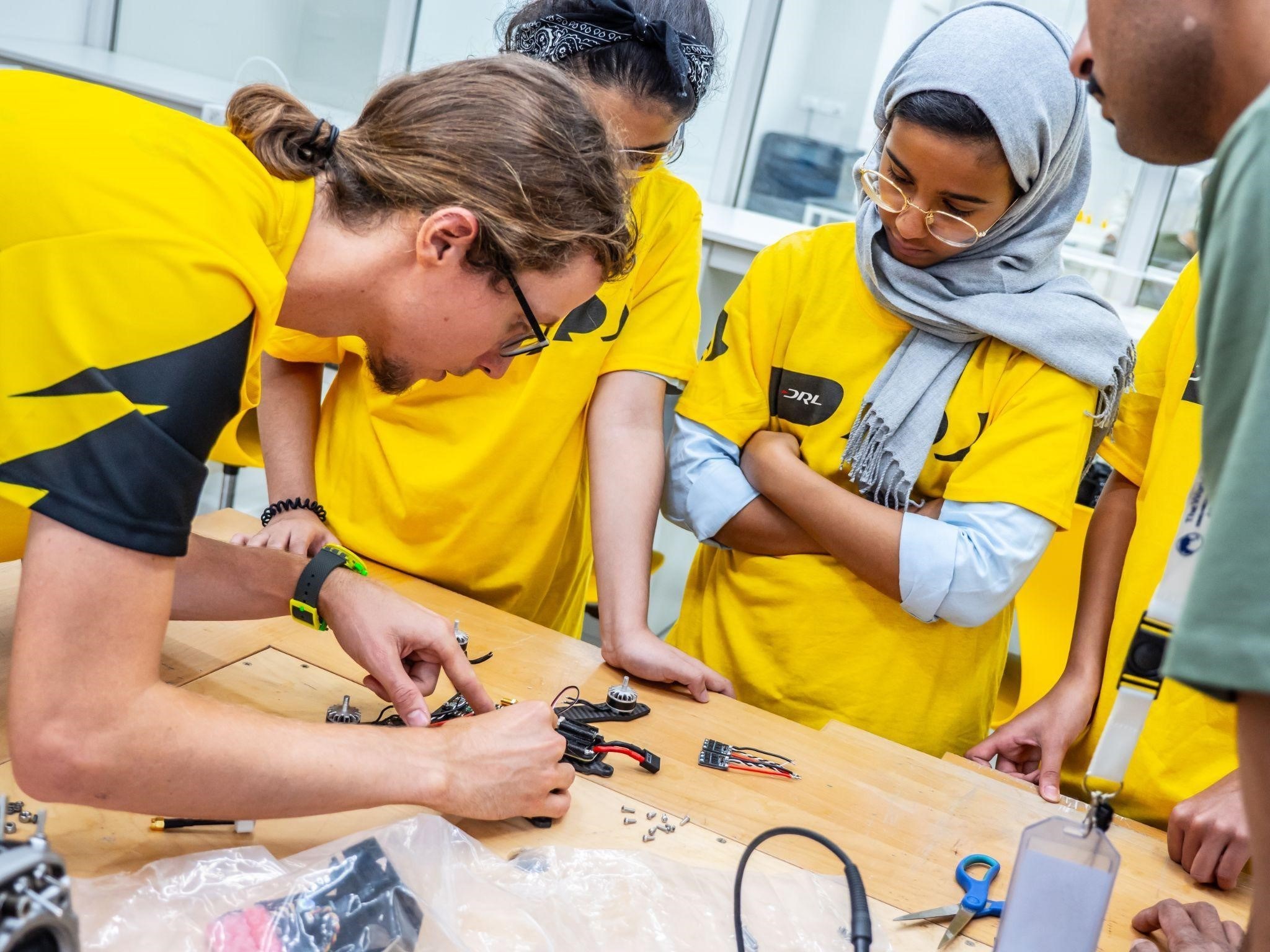 Unable to view the image, Please provide a valid URL.