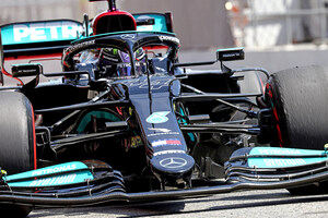 Monster Energy Congratulates Lewis Hamilton and the Mercedes-AMG Petronas Formula 1 Team on an Outstanding Season