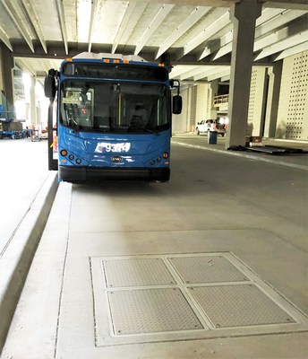KCI electric shuttle bus approaches wireless fast-charging system