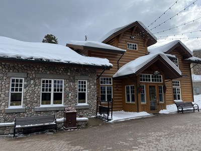 Stoney's Winter Park Front View