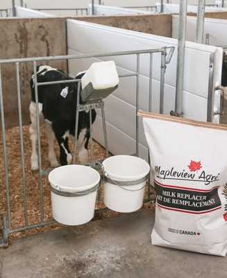 Lactalis Canada and Mapleview Agri Donate 24,500 Kilograms of Formula for Calves to Help Support B.C. Dairy Farms Recovering from Flooding Disaster (CNW Group/Lactalis Canada Inc.)