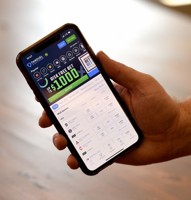 How To Bet On Sports with FanDuel Sportsbook - Sports Betting 101 