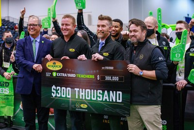 ESPN's Kirk Herbstreit and Marty Smith teamed up with Eckrich to score a $300,000 donation for CFP Foundation's Extra Yard for Teachers Charity