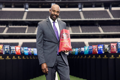 LAY’S CELEBRATES FOOTBALL FANDOM WITH GOLDEN GROUNDS: A FIRST-OF-ITS-KIND LINEUP OF NFL-INSPIRED CHIPS. NFL legend Jerry Rice joins Lay’s to bring the field to the fans who can enter for a chance to win bags via Lay’s Twitter