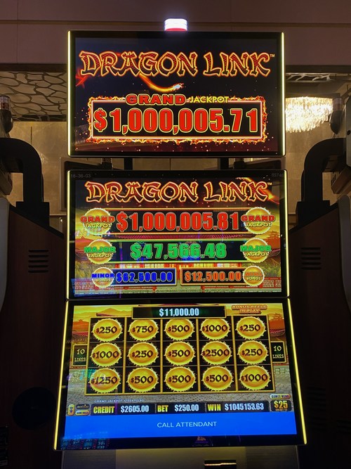 A lucky Clearwater, FL resident named Gloria visited Seminole Hard Rock Hotel & Casino Tampa and won a $1,045,153 jackpot while playing Aristocrat Gaming’s Dragon Link™ progressive slot game. This jackpot comes just 18 days after she won $1,241,642 on Dragon Link, marking her second progressive jackpot over $1 million on the popular Aristocrat game.