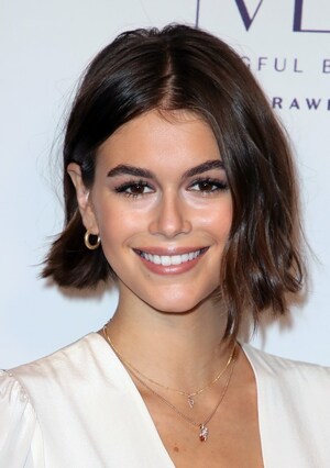 Kaia Gerber to Host LA Art Show Opening Night Benefit For St. Jude Children's Research Hospital