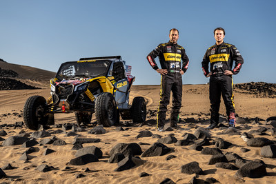 Austin Jones, conducteur Can-Am Factory South Racing, et Gustavo Gugelmin, son copilote, 
ont remporté la victoire dans la catégorie T4 au Rallye Dakar 2022. ©BRP 2022 (Groupe CNW/BRP Inc.)