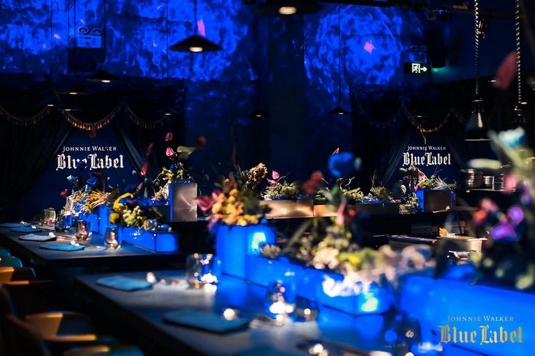 Johnnie Walker Launches World's First 'Blue Table' Experience at Taian Table in Shanghai: Savoring the Depth of Blue - Vimarsana News