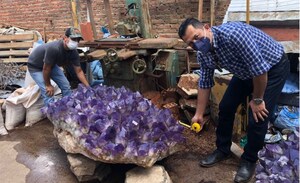 Grounded Life &amp; Home Unveils Three Massive 1,500+ Pound Amethyst Clusters at Pueblo Gem &amp; Mineral Show at Porte Cochere, Tucson Gem Show