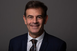 Michel Kurek rejoint la startup d'informatique quantique Multiverse Computing en tant que Directeur Général pour la France.