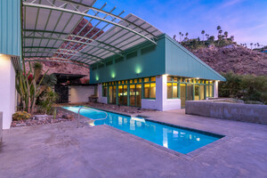 Modern Mountainside Retreat Captures Palm Springs Panorama