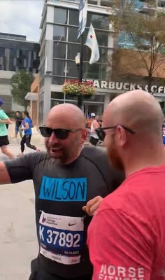 Wilson Ray at the 2021 Chicago Marathon supporting Pringles’ Movember sponsorship in support of men’s mental health.