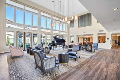 The Great Room at Varenita of Simi Valley is an open, lively space where residents and loved ones can visit