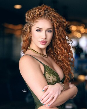 Clubhouse Media Group, Inc. Announces HoneyDrip.com (OnlyFans Competitor) January 2022 Results