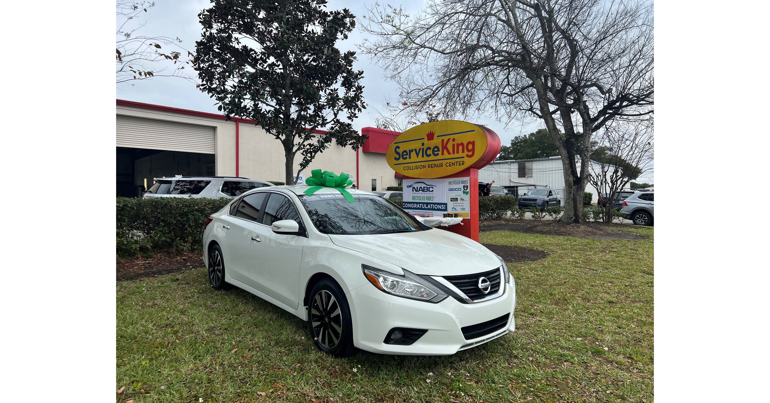 Service King Donates Car to Ocoee Resident Through NABC™ Recycled Rides