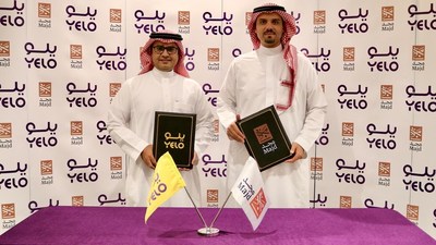 From left to Right: Nasser Al-Qhatani; Chairman of Al-Wefaq Rent A Car Company (Yelo), and Ibrahim Almajdouie, CEO of Majd Investment, during the partnership signing ceremony in Riyadh, KSA.