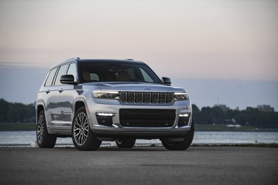 The all-new, three-row Jeep® Grand Cherokee L, designed to deliver unmatched 4x4 capability, performance and luxury, earned top SUV honors in the 2022 MotorWeek Drivers’ Choice awards competition that honors the best new cars and trucks of the year.
