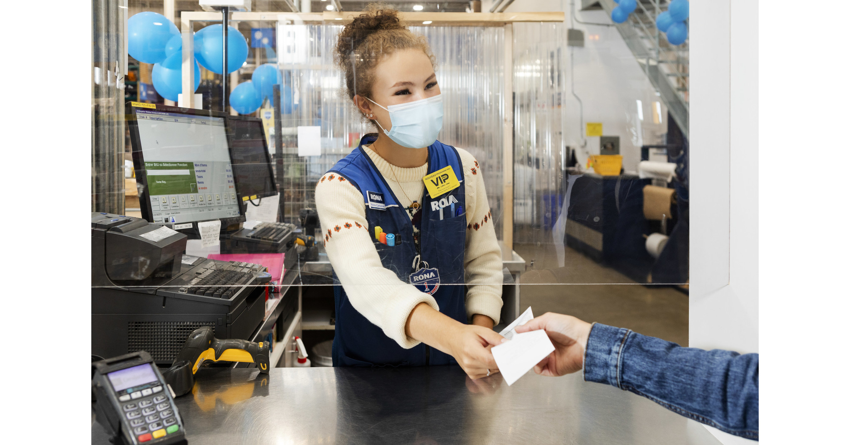 LOWE'S CANADA PROUDLY FEATURED AMONG 2022 MONTRÉAL'S TOP EMPLOYERS