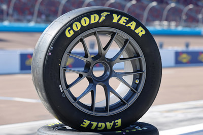 Featuring an 18-inch wheel diameter, shorter sidewall and wider contact patch, Goodyear’s NASCAR Next Gen tire closely resembles its high-performance tire that outfits passenger cars. The NASCAR Next Gen tire will take to the track on Feb. 20, at 2:30 p.m. ET for its regular season NASCAR Cup Series debut  at the 64th annual DAYTONA 500. (The Marketing Arm images for Goodyear)