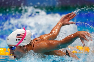 Regan Smith swimming at the Tokyo Olympics