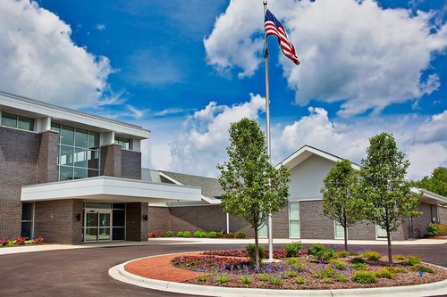 Thrive of Lisle and Thrive of Fox Valley (located in Aurora) are two nursing homes near Naperville that focus on short-term post-acute care.
