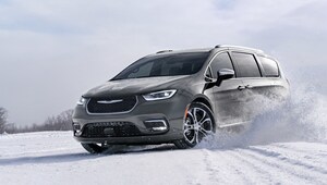 Chrysler Pacifica Minivan Reprises TOP SAFETY PICK as IIHS Announces New Ratings