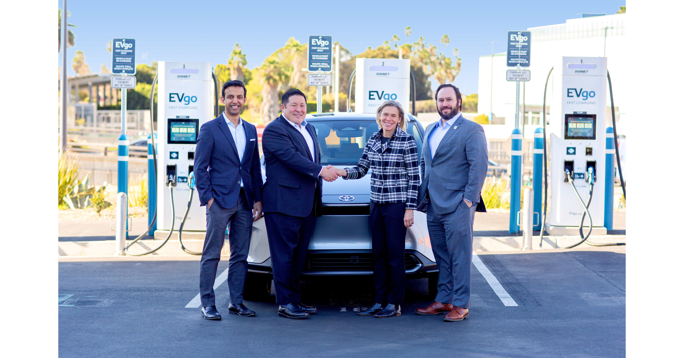 Toyota To Provide BZ4X Customers With DC Fast Charger Access Through EVgo