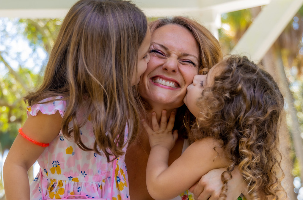 Mother of Two Brings Peace to Millions of Women Through Podcasts She Creates in Her Closet - Vimarsana News