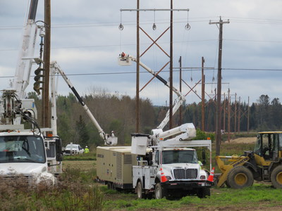 Homeland Power & Utility's crew of IBEW Local 104 linemen modernized more than 5 miles in the Transmission Line 1176 modernization project in Presque Isle, Maine for Versant Power, setting 49 new double and triple pole structures.