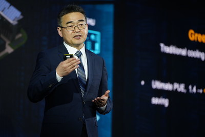 Fang Liangzhou, Vice President of Huawei Digital Power, delivering a keynote speech