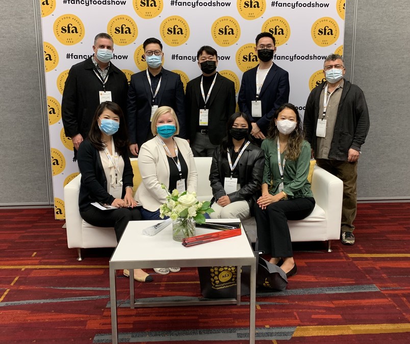 Specialty Food Association Welcomes UNLV Harrah College of Hospitality Students as Winter Fancy Food Show Junior Trendspotters - Vimarsana News