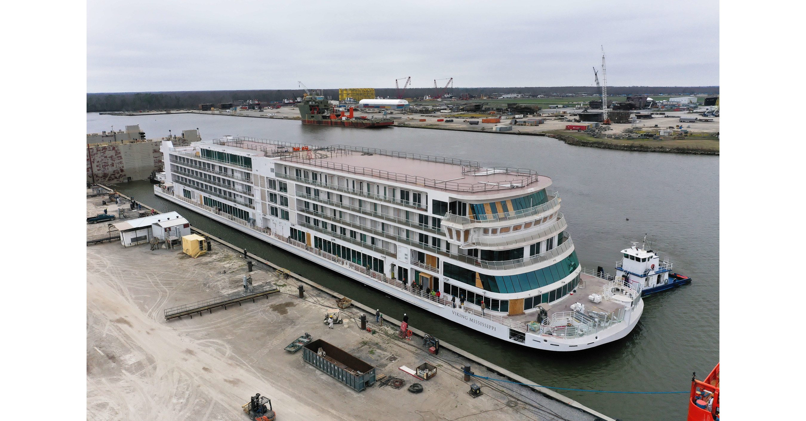 THE VIKING MISSISSIPPI TOUCHES WATER IN LOUISIANA